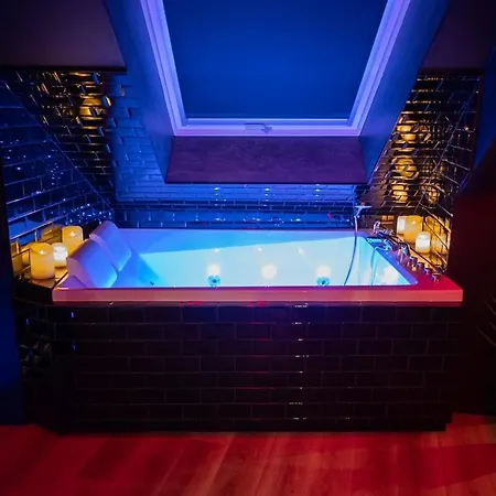Apartment Romantic